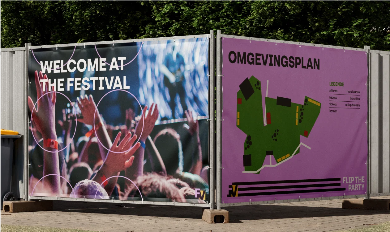 heras hek banner voor een festival