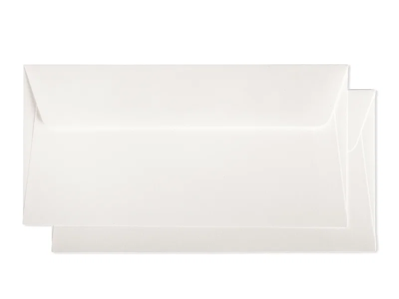 Envelop van Gmund Linnen Cream papier met gegomde sluiting.